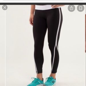 Lululemon run pace tight black and white stripe